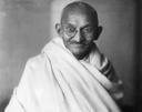 60º aniversario de la muerte de Gandhi; las palabras conmueven, el ejemplo arrastra